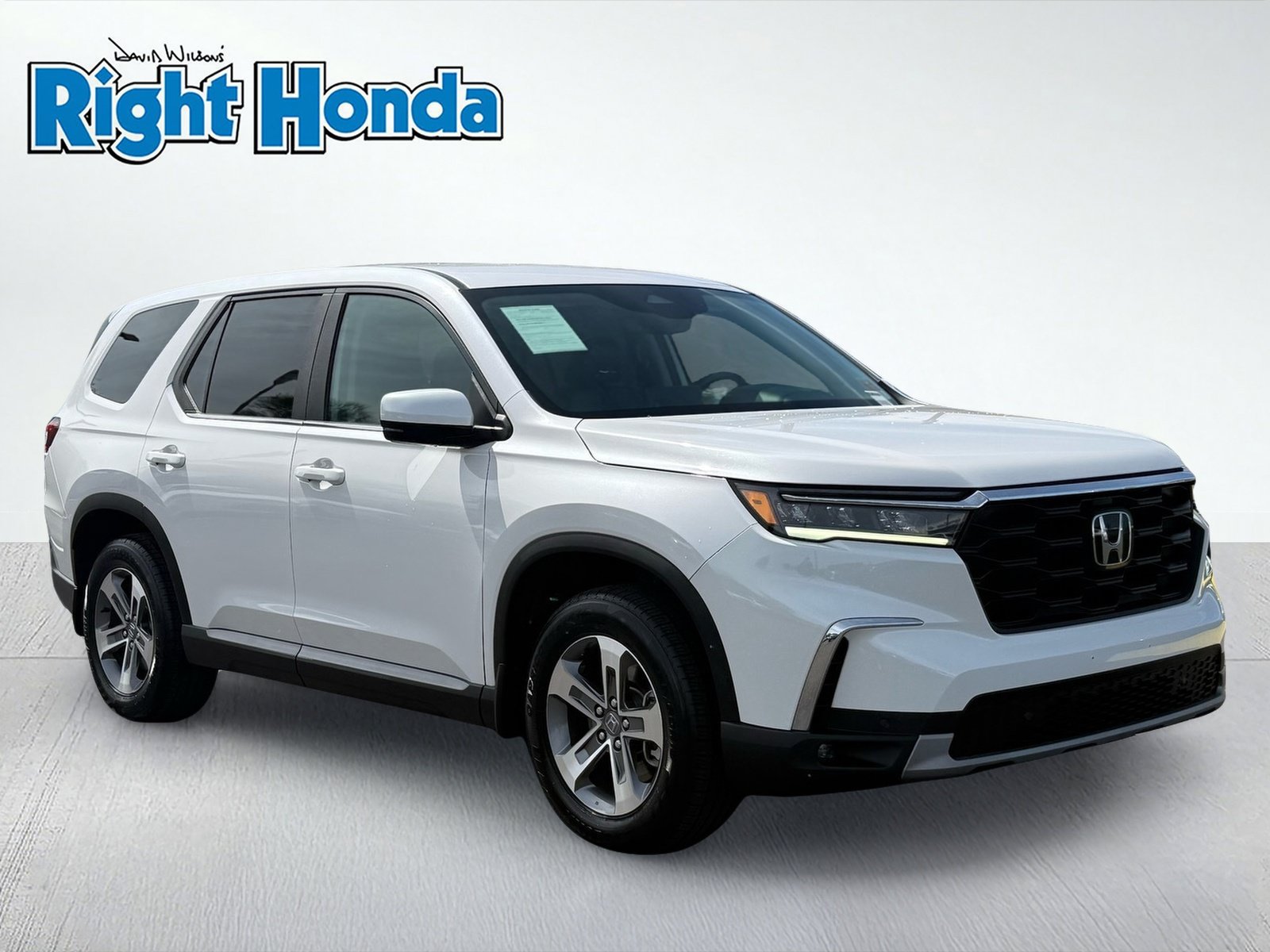 Used 2025 Honda Pilot EX-L image 10