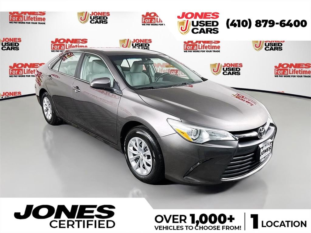 Used 2016 Toyota Camry LE FWD image 1