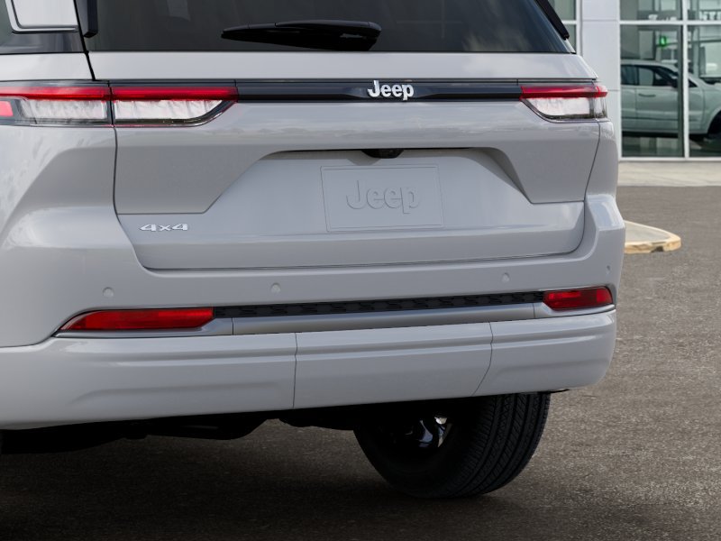 New 2026 Jeep Grand Cherokee Limited AWD/4WD image 13