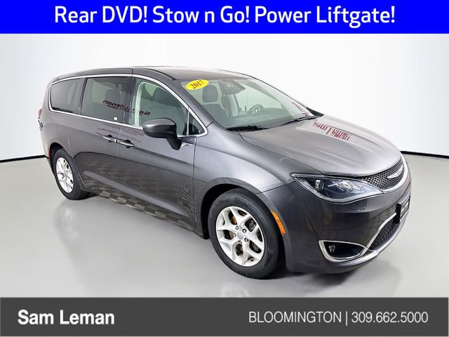 Used 2017 Chrysler Pacifica Touring Plus w/ Tire & Wheel Group image 1