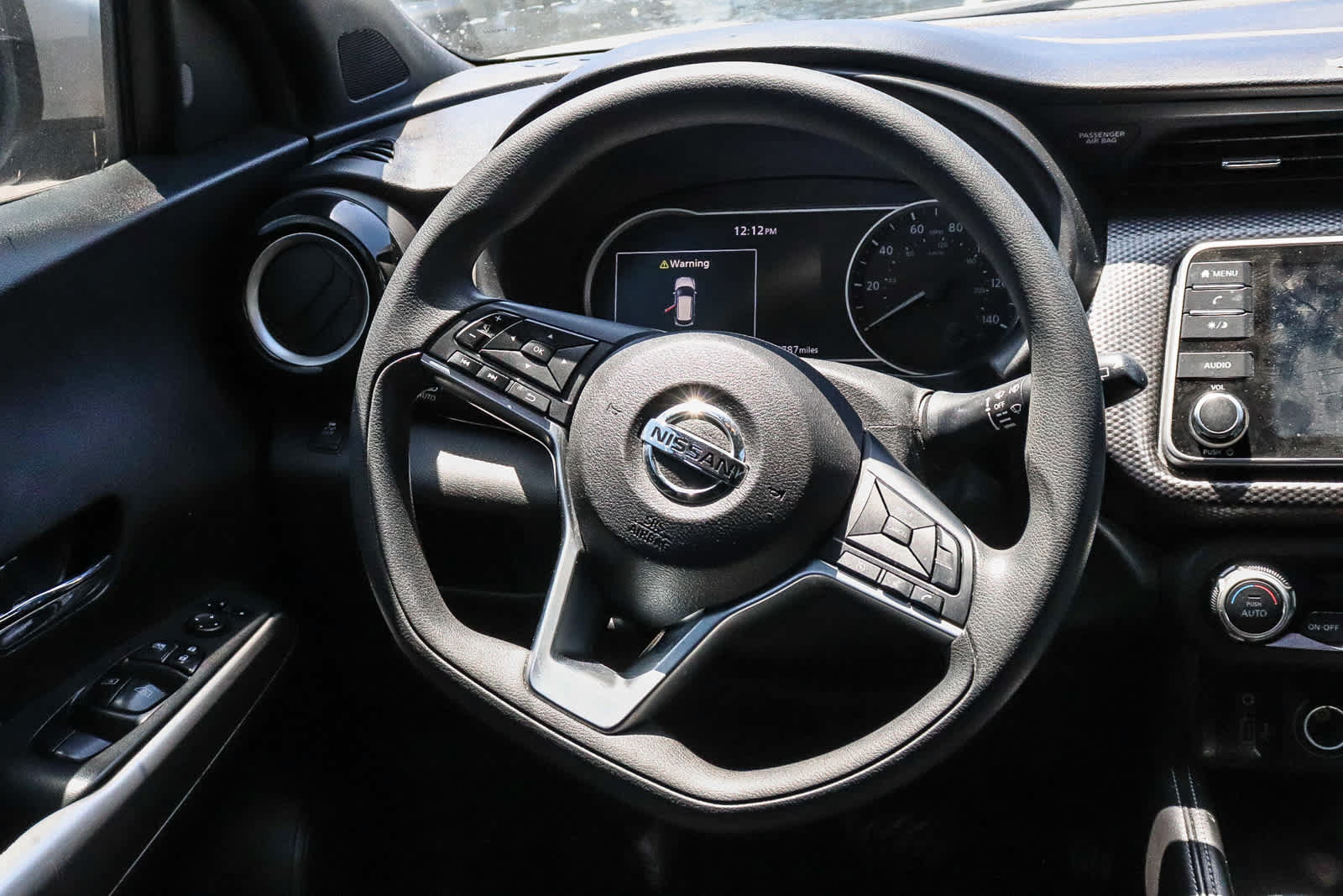 Used 2018 Nissan Kicks SV FWD image 22