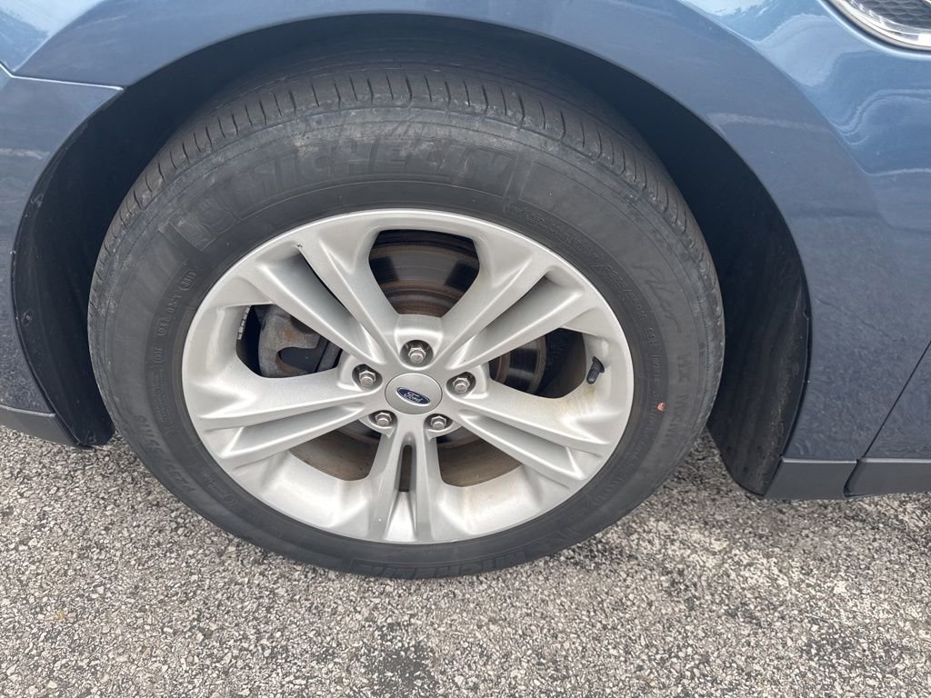 Used 2018 Ford Taurus SEL w/ Equipment Group 201A FWD image 46
