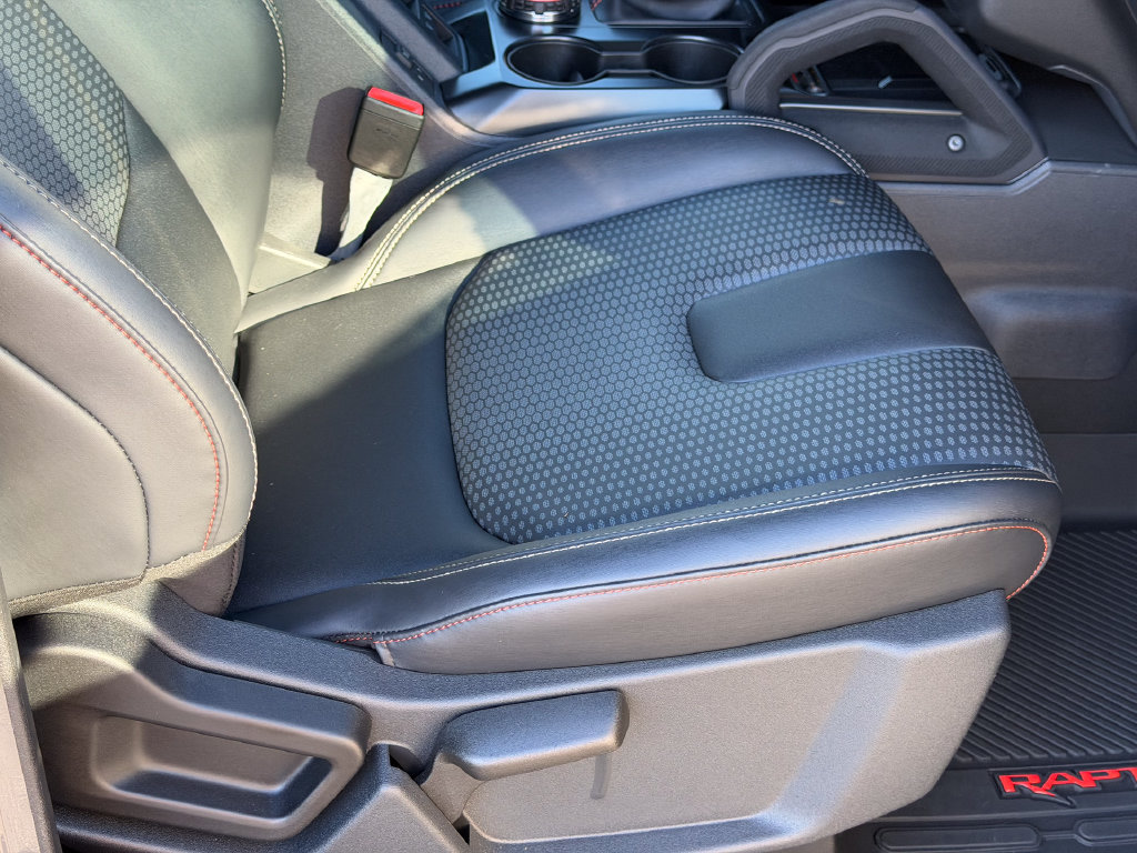 Used 2025 Ford Bronco Raptor AWD/4WD image 13