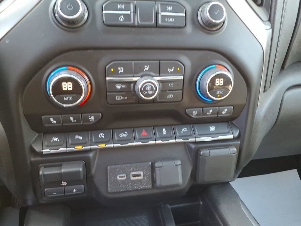 Used 2020 Chevrolet Silverado 1500 LTZ w/ LTZ Premium Package image 19