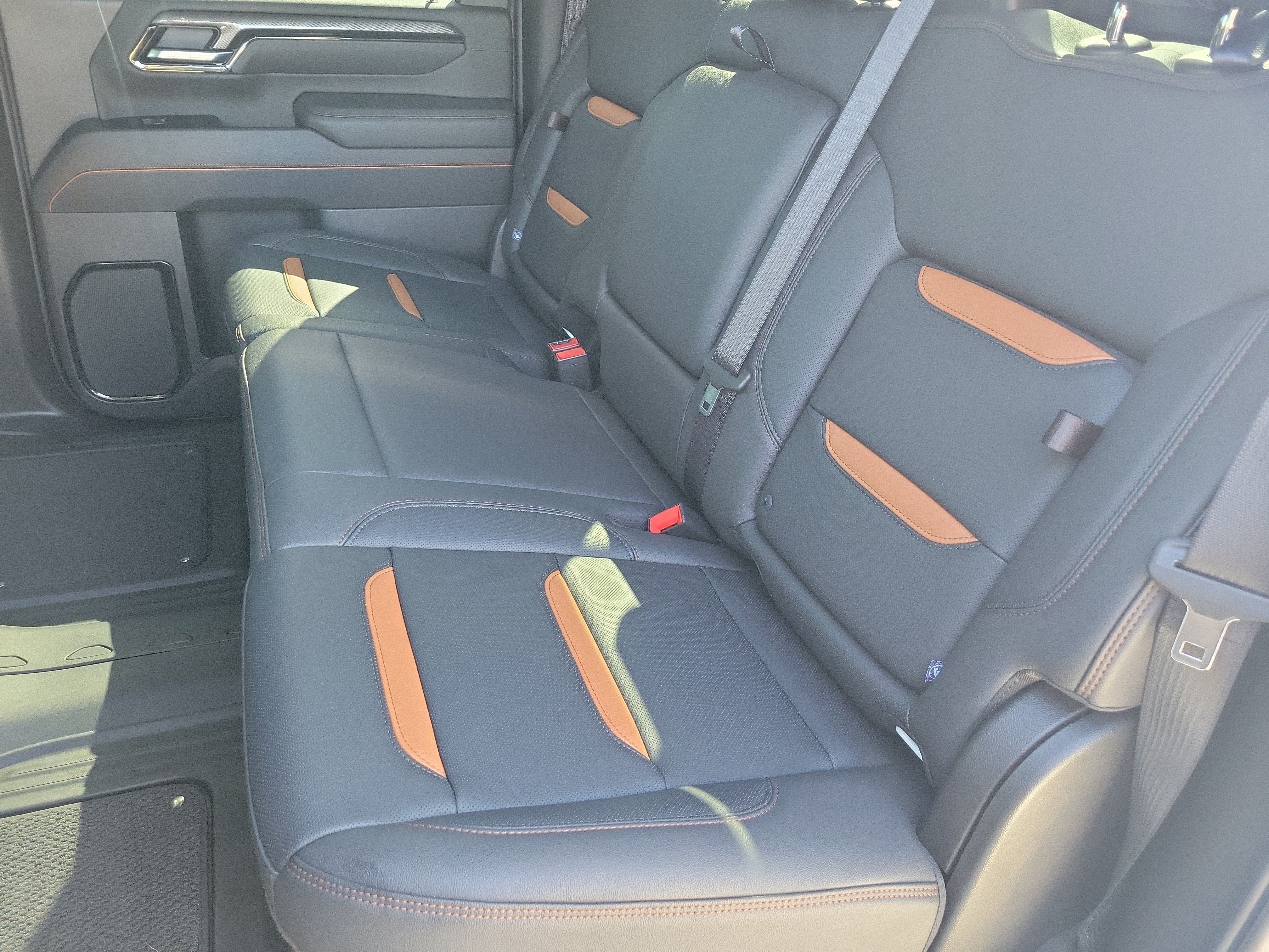Used 2026 GMC Sierra 2500 AT4 w/ AT4 Premium Plus Package AWD/4WD image 11