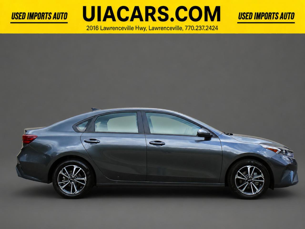 Used 2024 Kia Forte LXS w/ LXS Technology Package FWD image 5