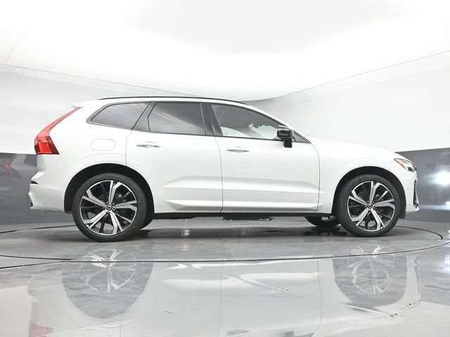 Used 2024 Volvo XC60 B5 Ultimate w/ Protection Package Premier AWD/4WD image 17