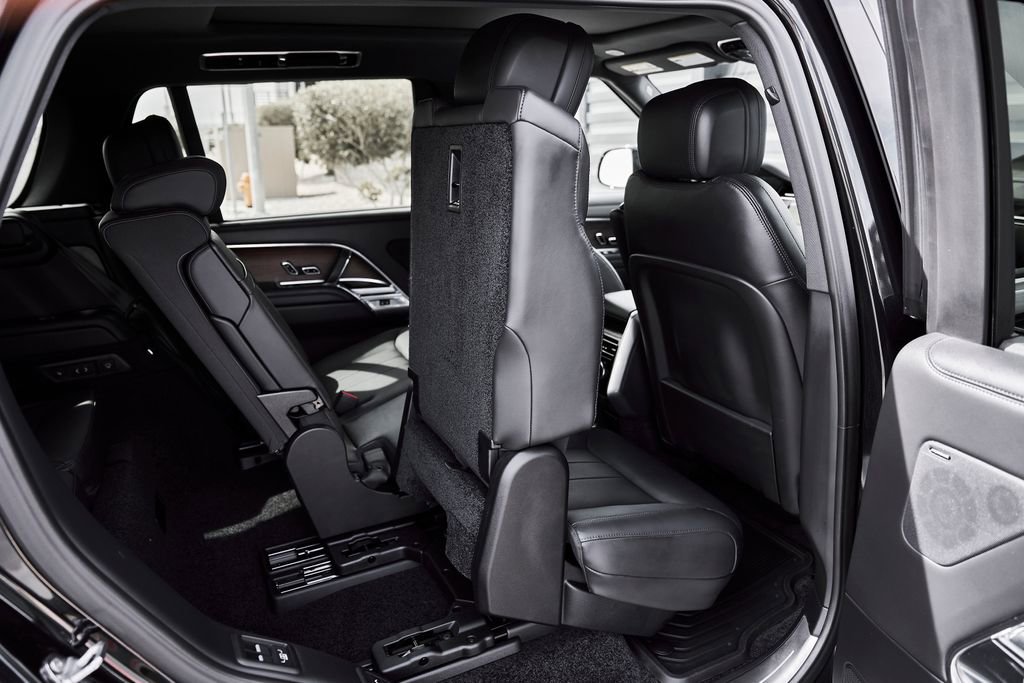 Used 2025 Land Rover Range Rover Long Wheelbase SE image 41