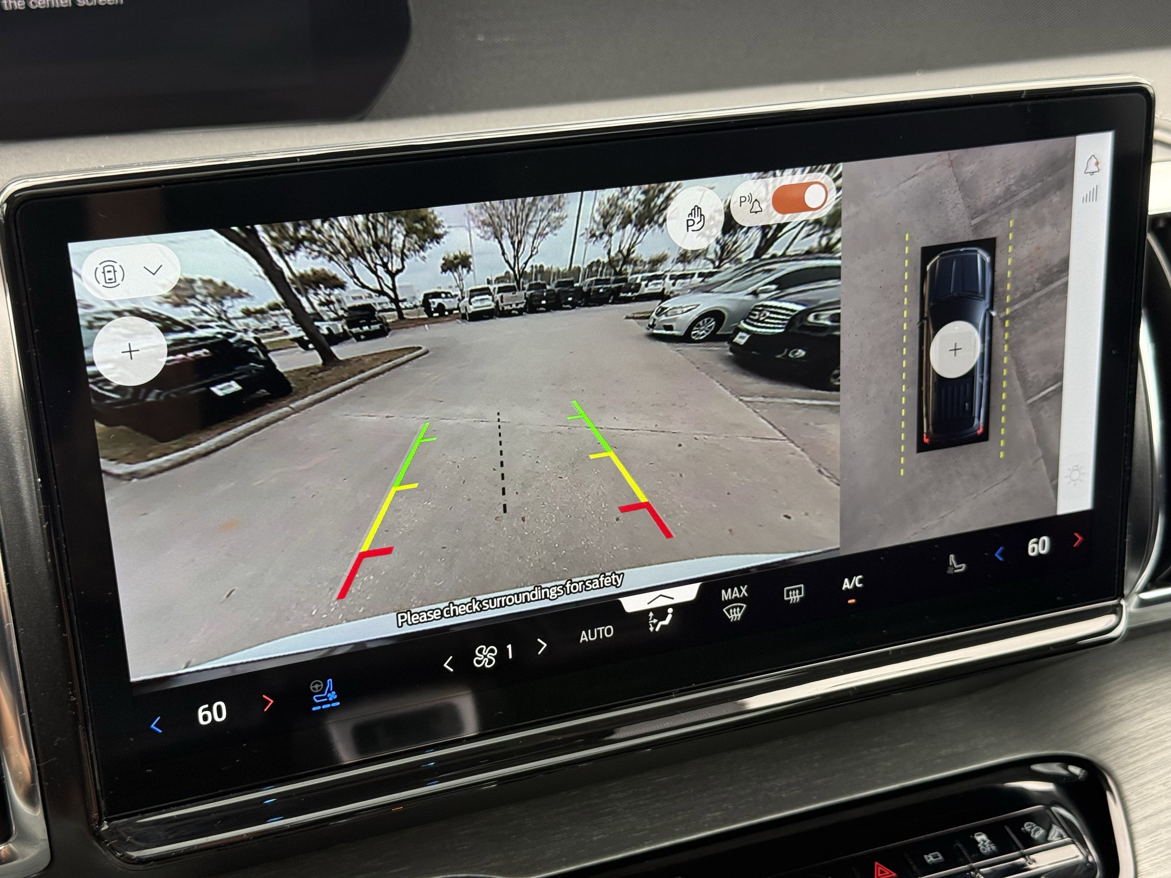 Used 2025 Ford Expedition Platinum image 22