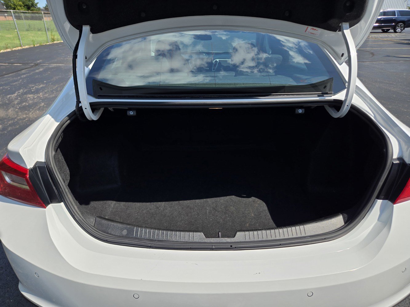 Used 2025 Chevrolet Malibu LT FWD image 29