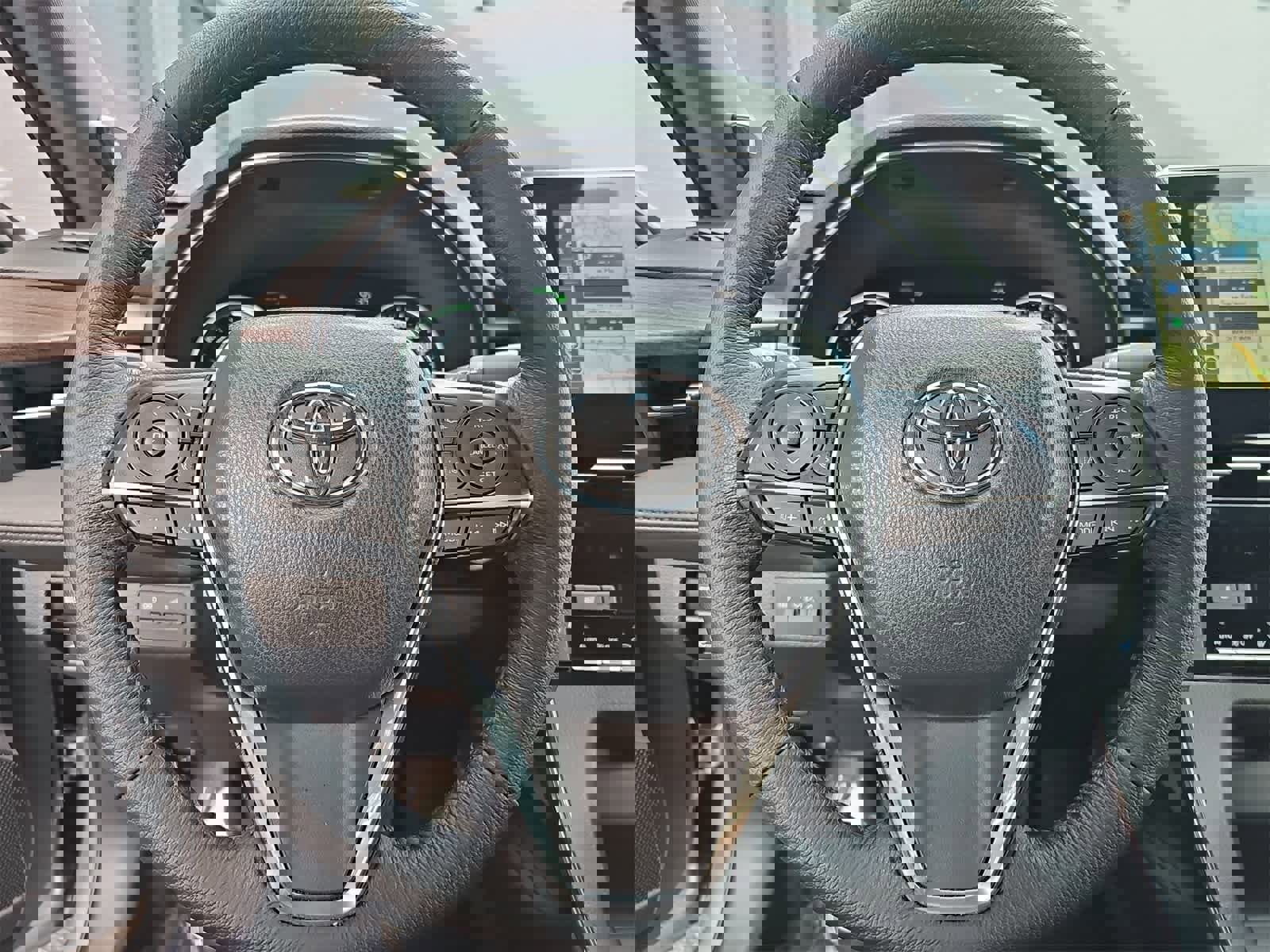 Used 2021 Toyota Avalon XLE w/ Carpet Mat Package (TMS) image 19