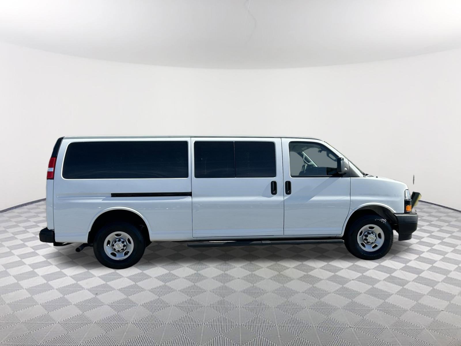 Used 2024 Chevrolet Express 3500 LS image 6
