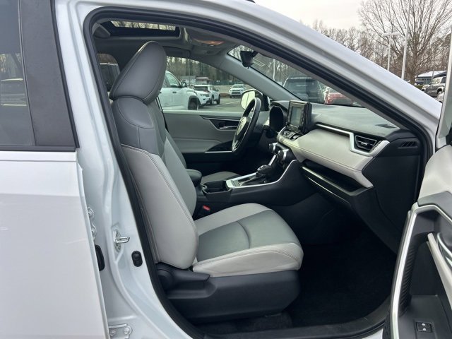 Used 2019 Toyota RAV4 XLE Premium w/ Cold Weather Package image 17