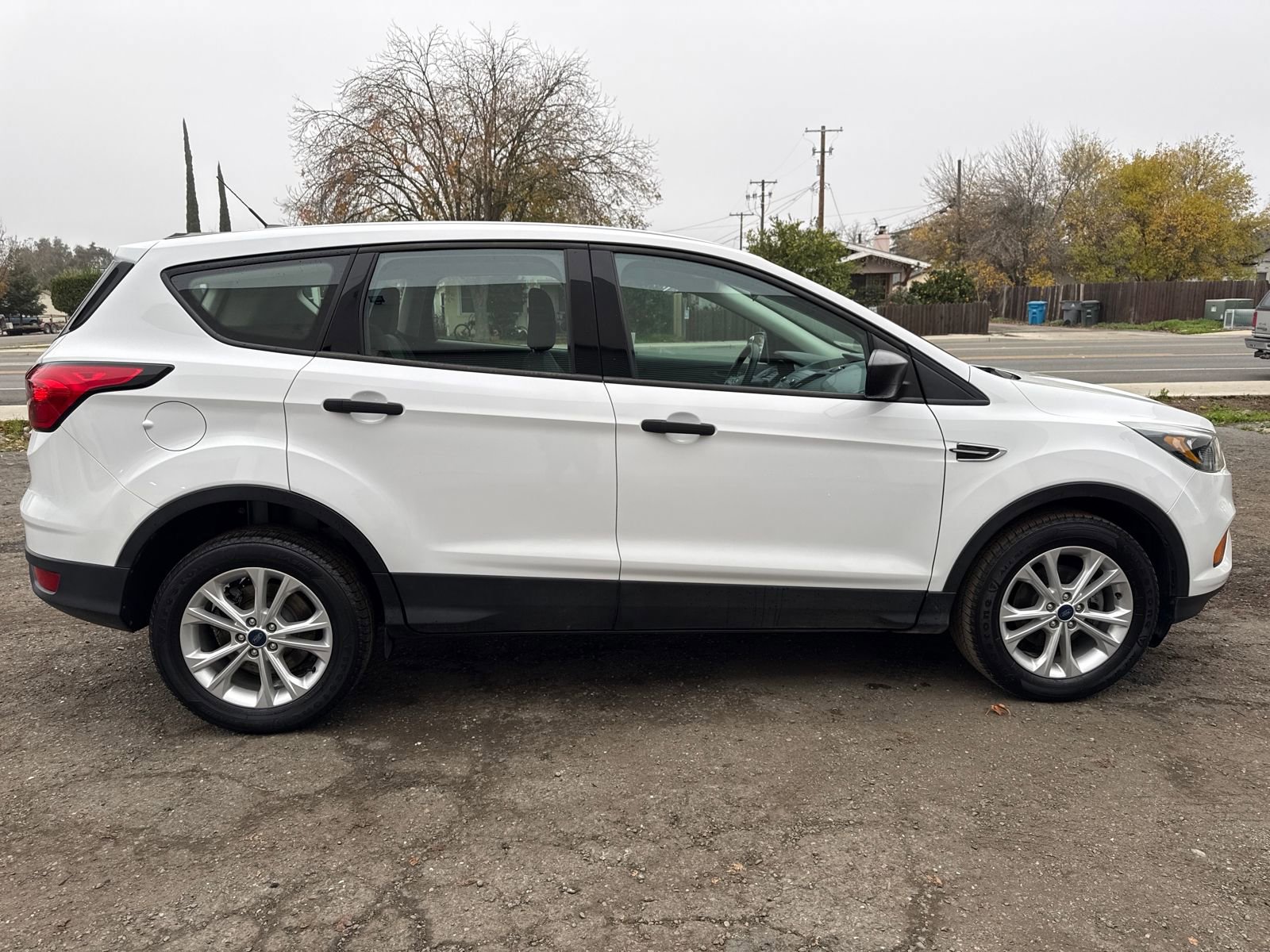 Used 2019 Ford Escape S image 6