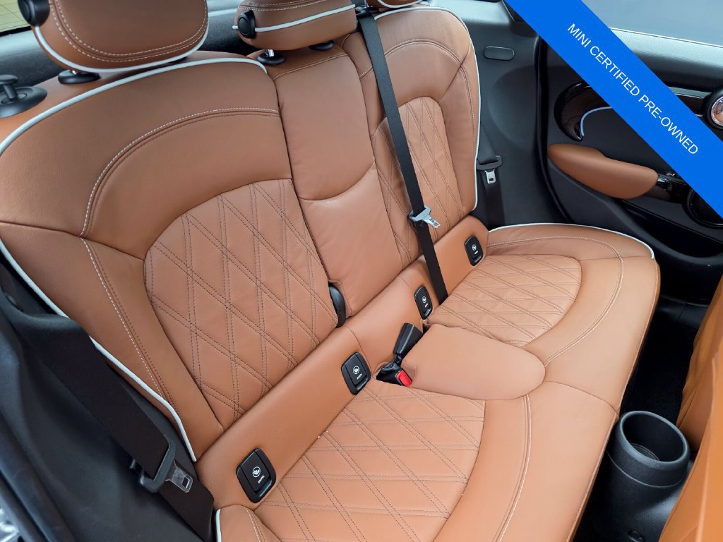 Used 2024 MINI Cooper S w/ Signature Upholstery Package FWD image 27