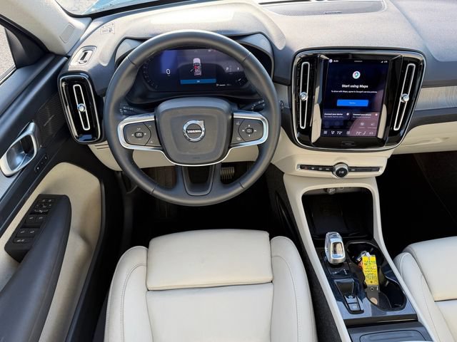 Certified 2025 Volvo XC40 B5 Ultra AWD/4WD image 16