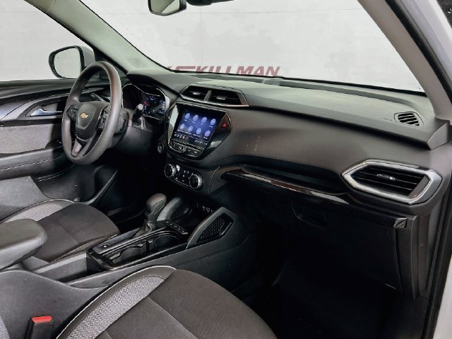 Used 2022 Chevrolet TrailBlazer LT w/ Convenience Package AWD/4WD image 37