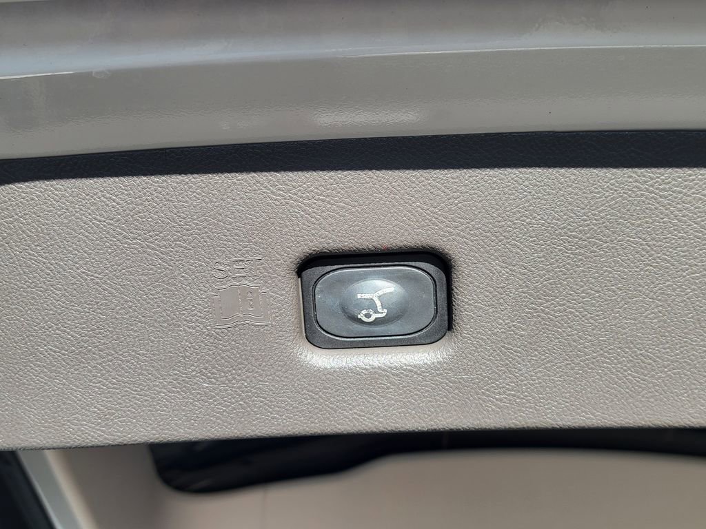 Used 2021 Lincoln Nautilus Reserve w/ Equipment Group 201A image 14