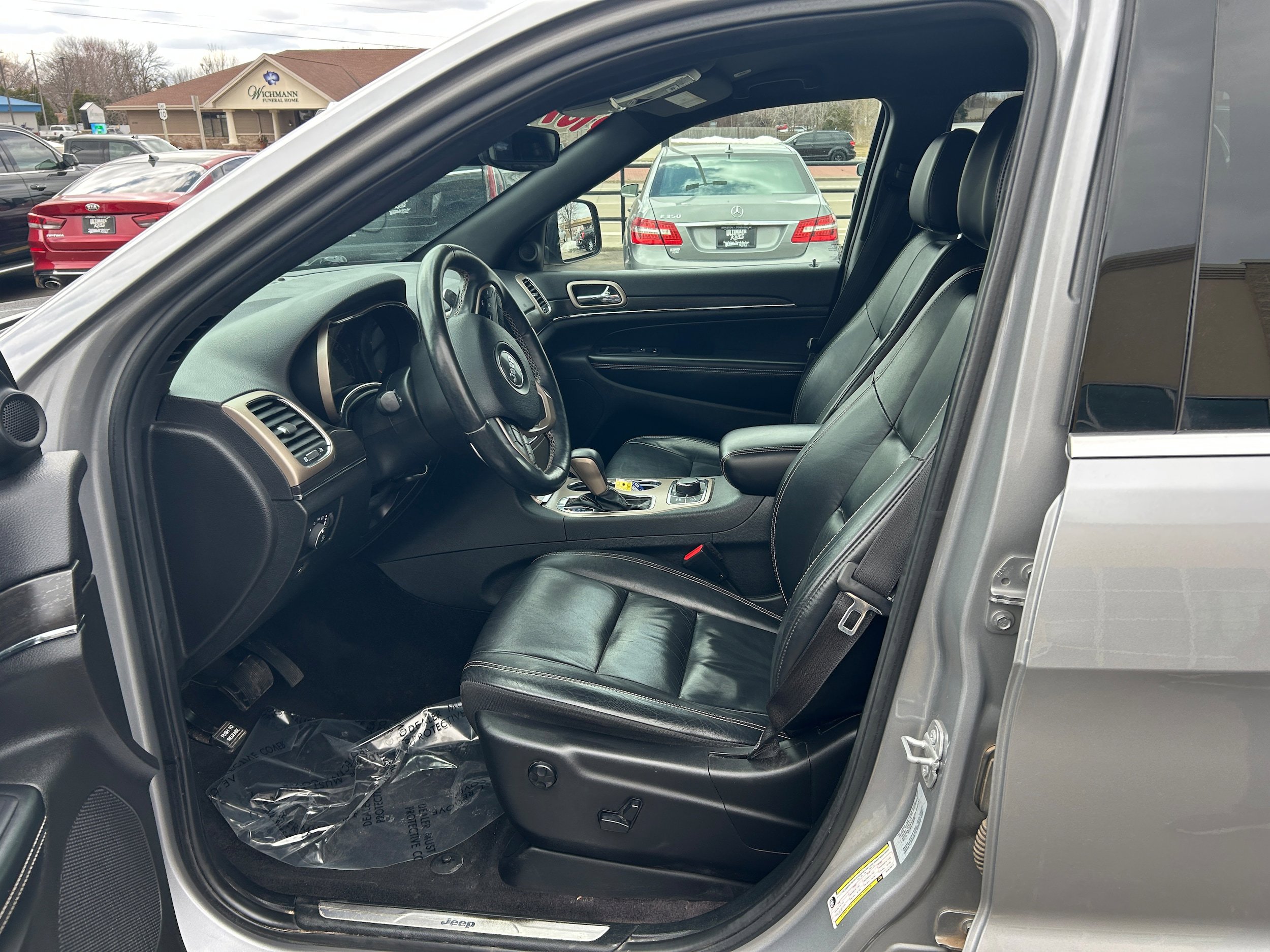 Used 2017 Jeep Grand Cherokee Limited w/ Trailer Tow Group IV AWD/4WD image 7