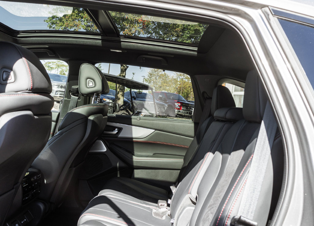 Used 2025 Acura MDX A-Spec AWD/4WD image 26
