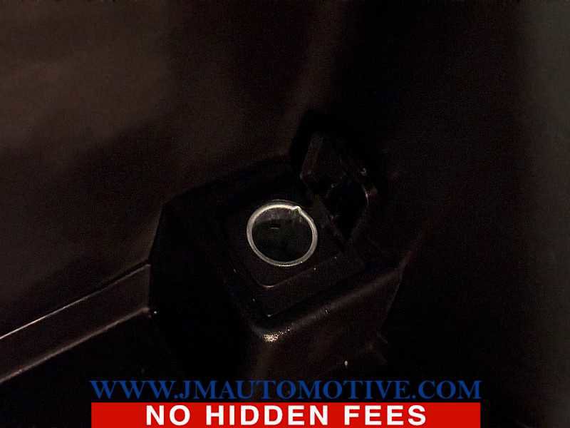 Used 2023 Ford Expedition Limited image 40