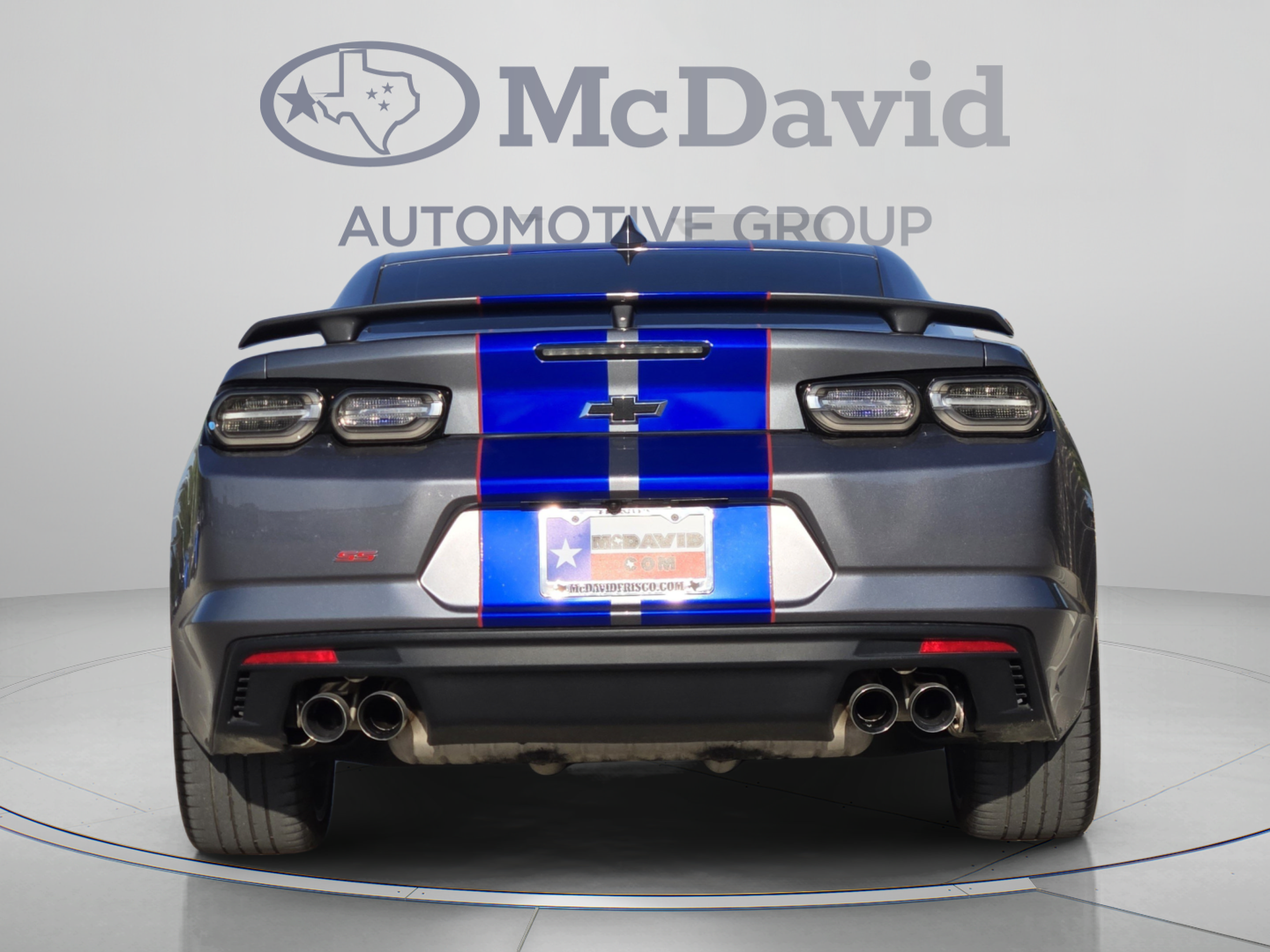 Used 2020 Chevrolet Camaro SS RWD image 4