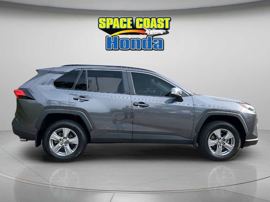 Used 2024 Toyota RAV4 XLE w/ Convenience Package FWD image 2