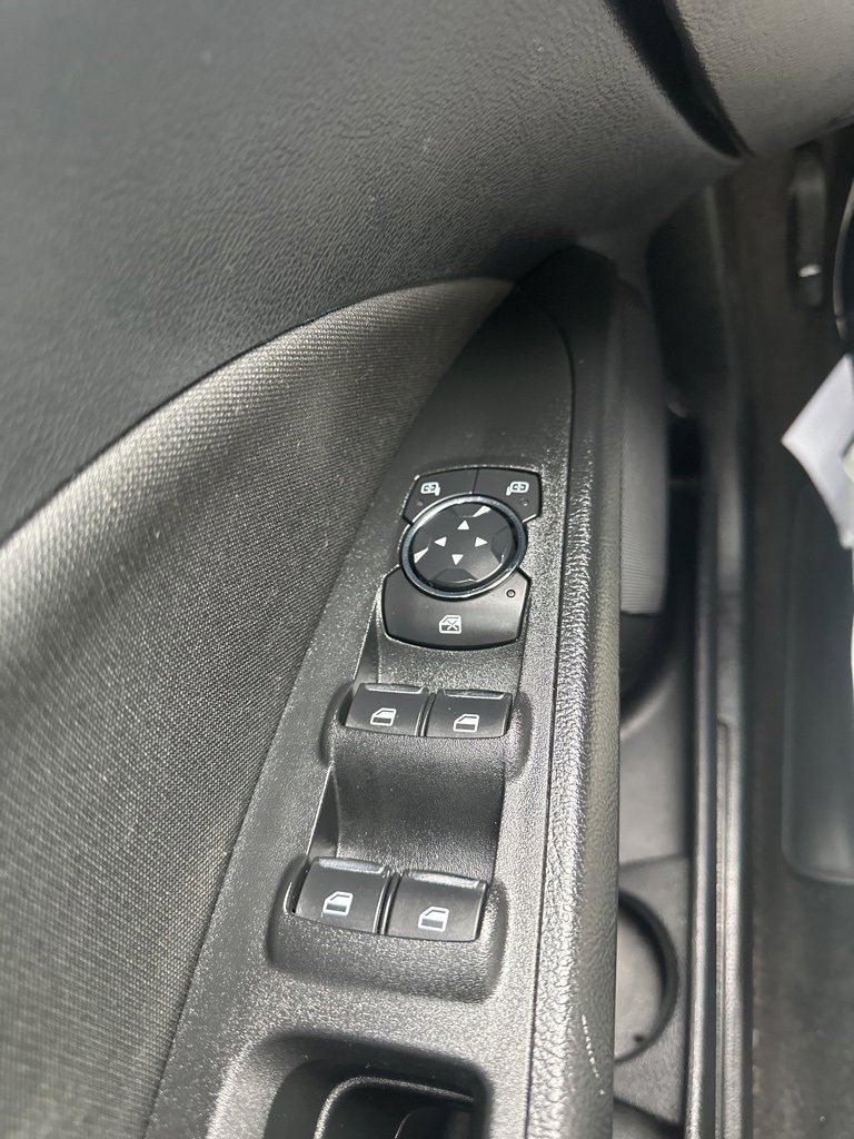 Used 2020 Ford Fusion SE image 13