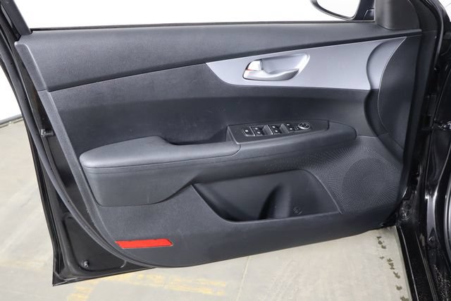 Used 2023 Kia Forte LXS w/ LXS Technology Package FWD image 18