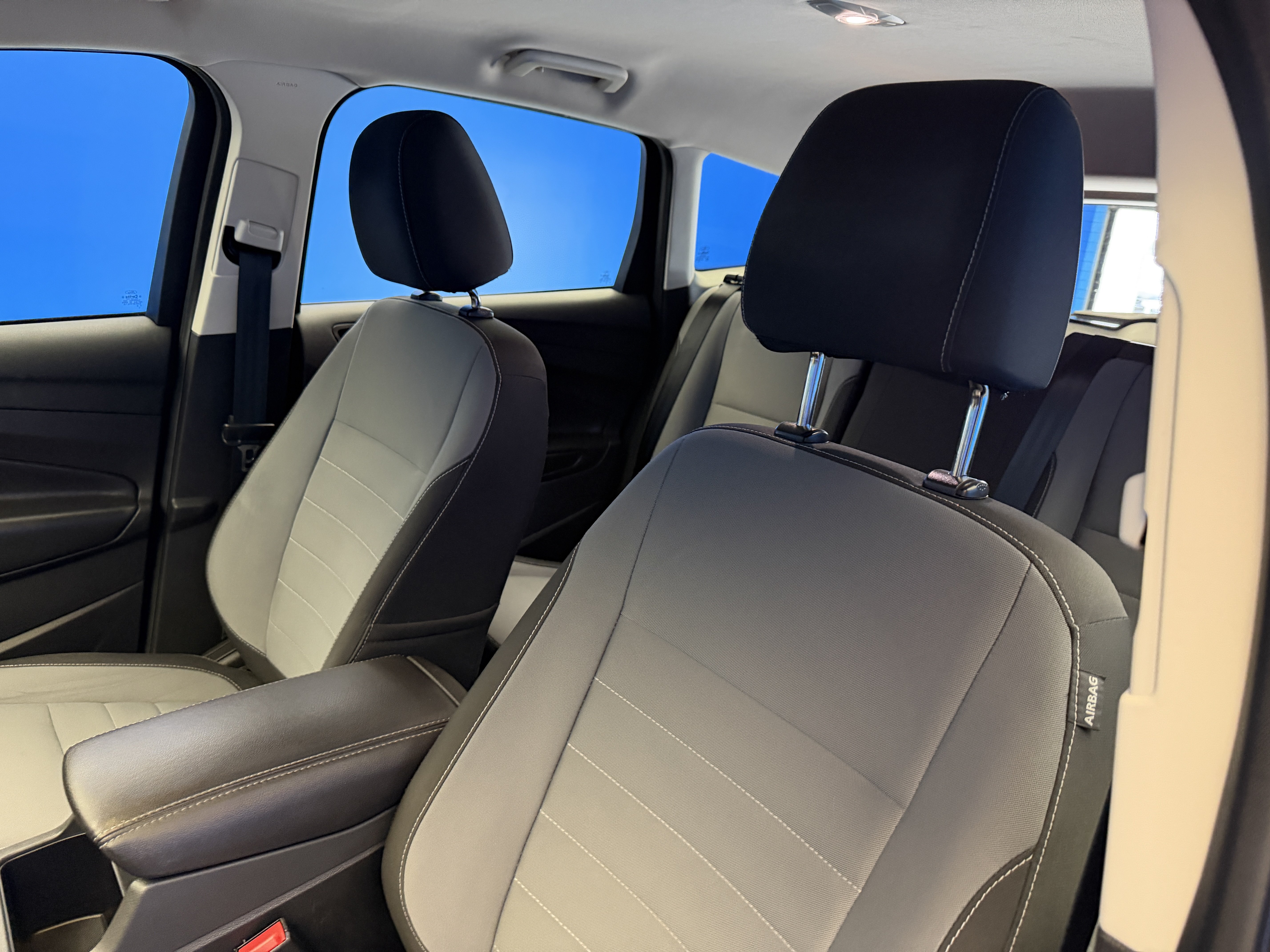 Used 2017 Ford Escape S FWD image 12