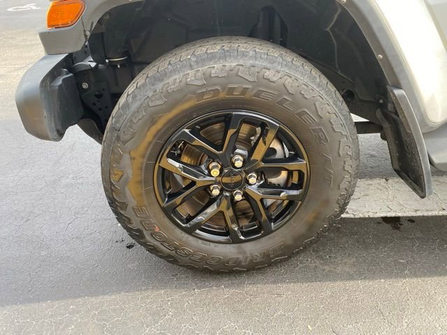 Used 2022 Jeep Gladiator Sport AWD/4WD image 12