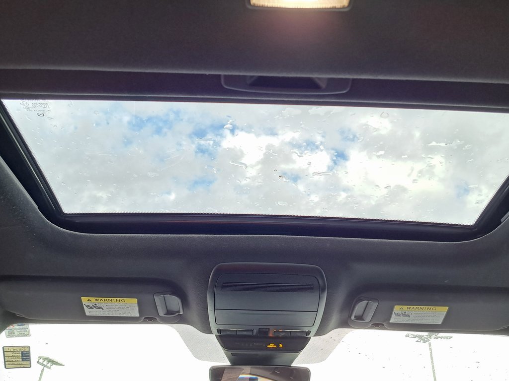 Used 2023 MAZDA MAZDA3 s image 29