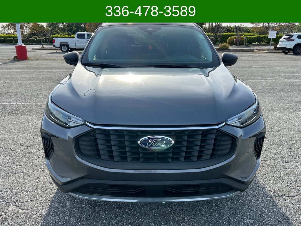 Used 2024 Ford Escape Active w/ Cold Weather Package image 8