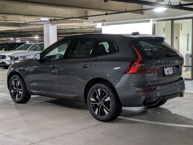 New 2026 Volvo XC60 T8 Core w/ Climate Package AWD/4WD image 5