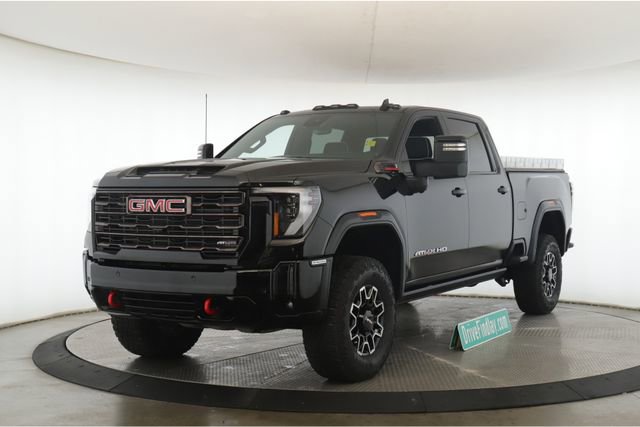 Used 2026 GMC Sierra 2500 AT4X image 10