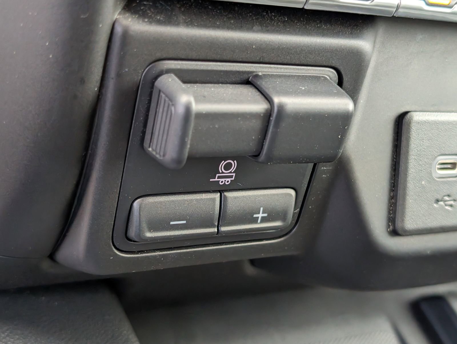 Used 2020 GMC Sierra 1500 SLT w/ SLT Premium Plus Package image 28