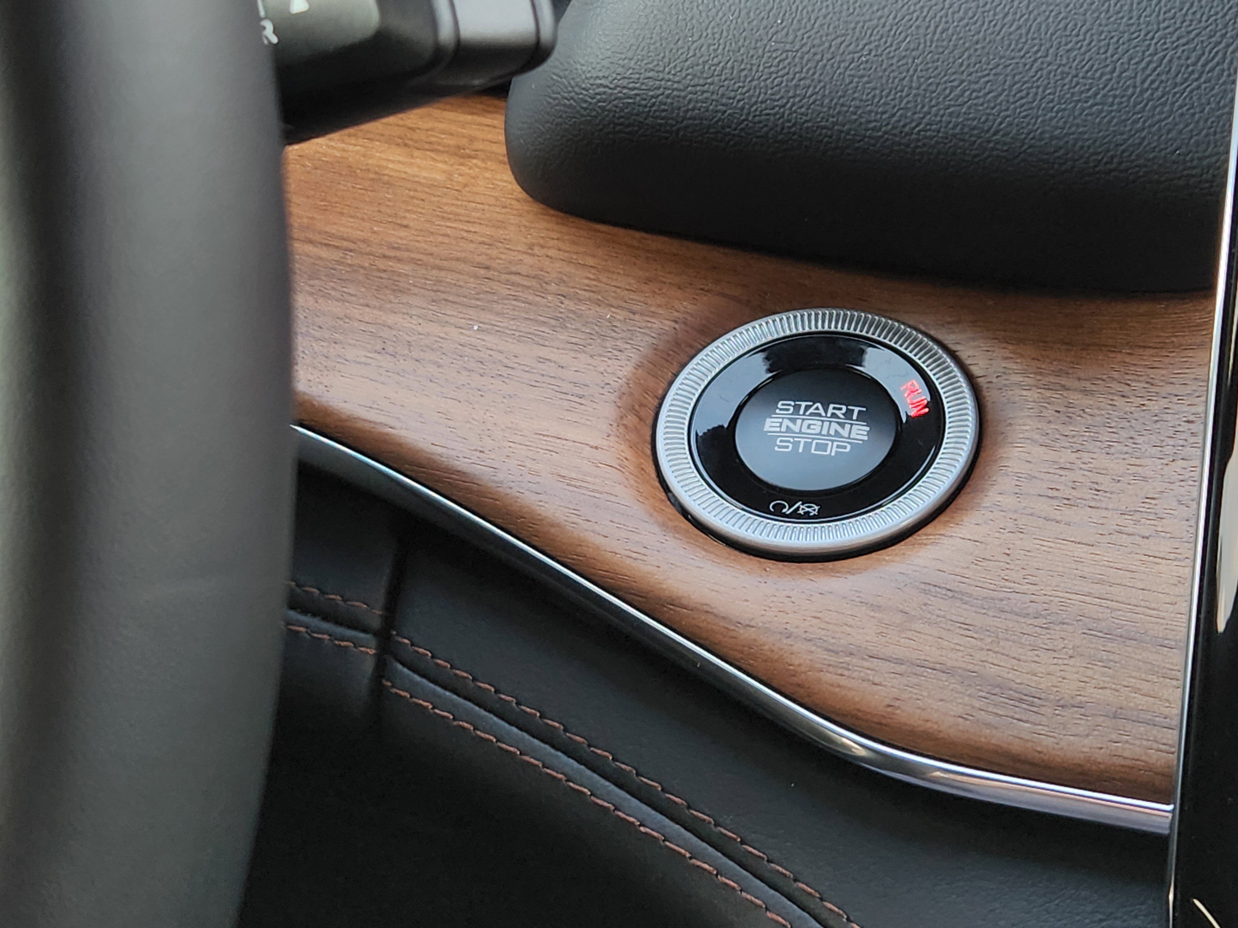 New 2025 Jeep Grand Cherokee Summit AWD/4WD image 25