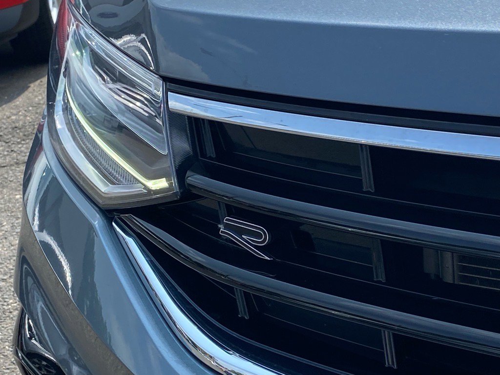 Used 2022 Volkswagen Tiguan SE R-Line image 5