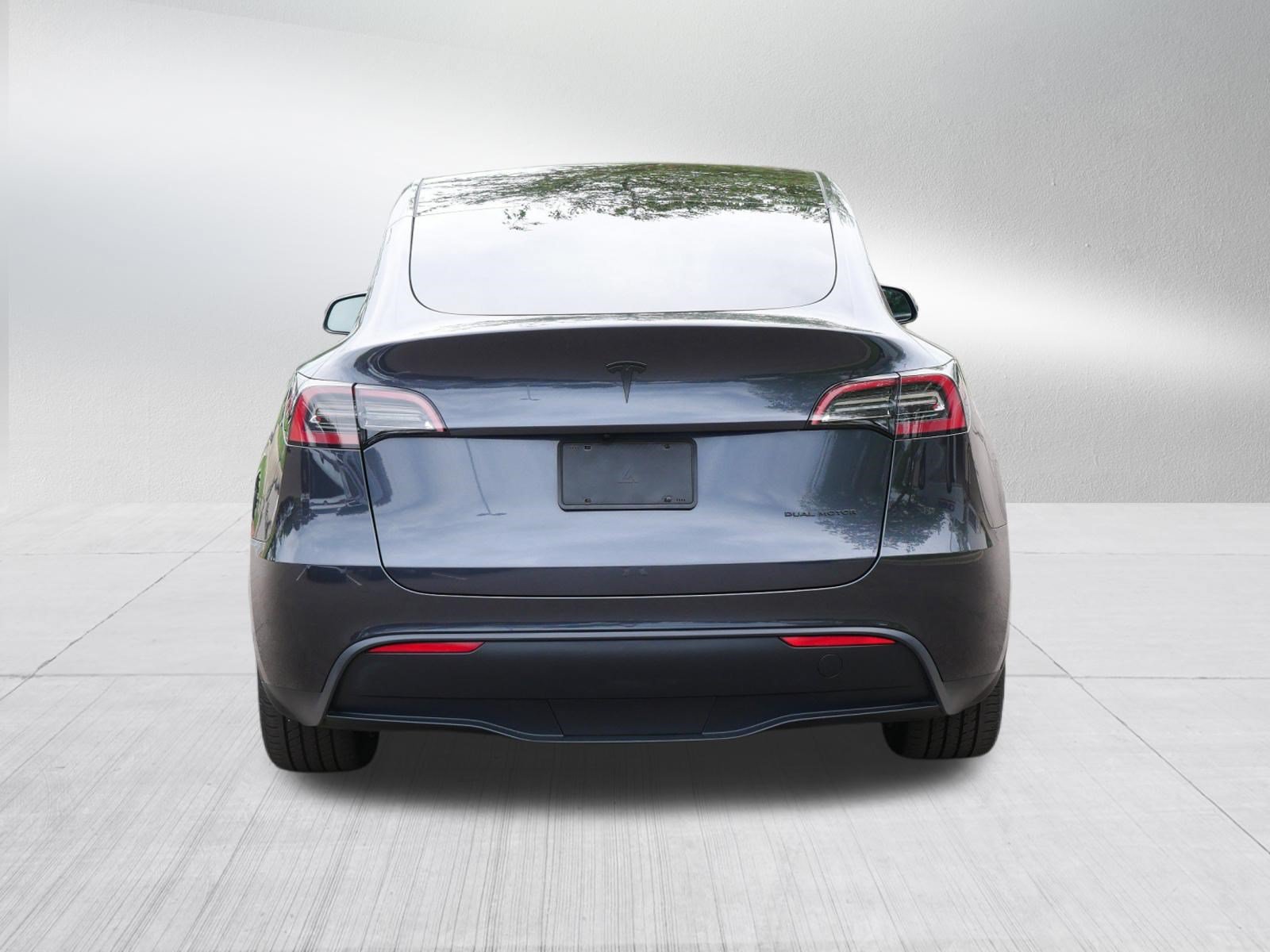 Used 2025 Tesla Model Y Long Range AWD/4WD image 6
