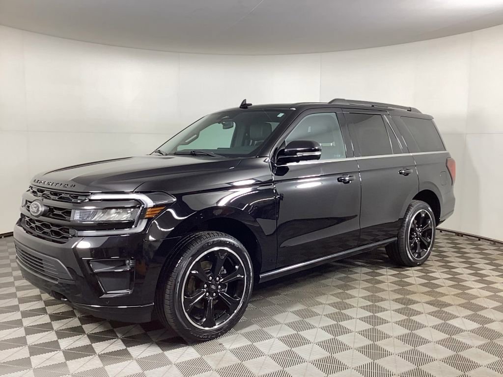 Used 2022 Ford Expedition Limited image 5