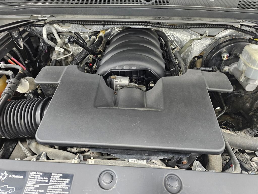 Used 2015 Chevrolet Suburban LT AWD/4WD image 35
