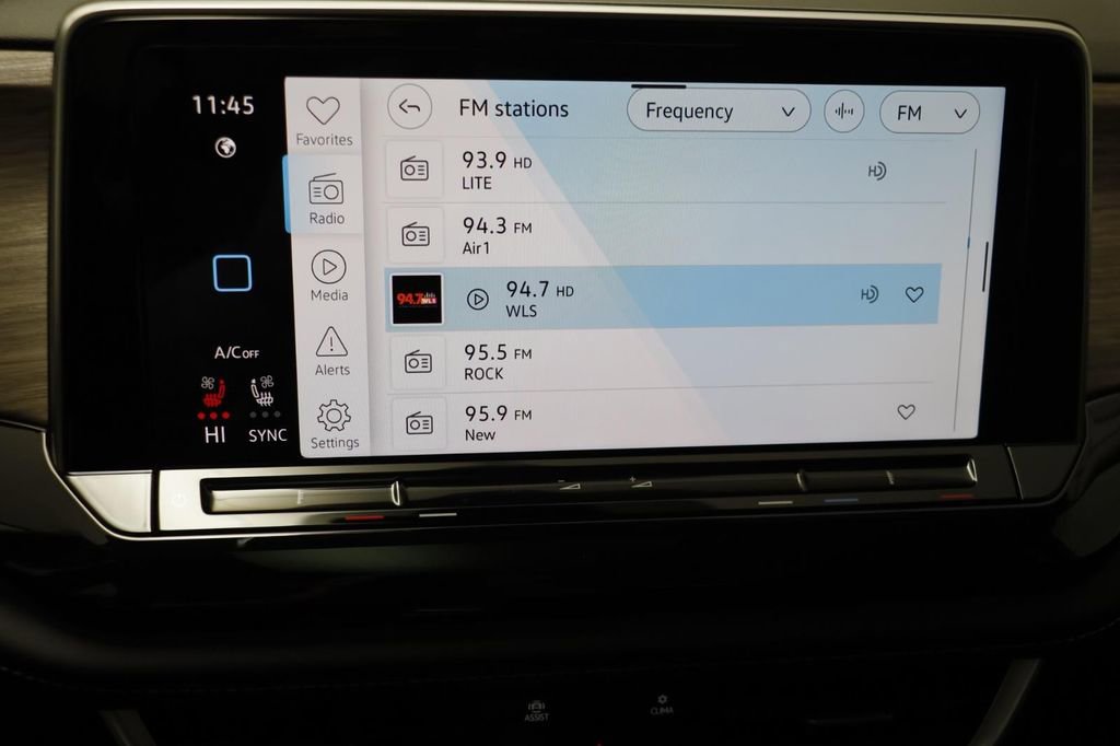 New 2026 Volkswagen Atlas SEL AWD/4WD image 9