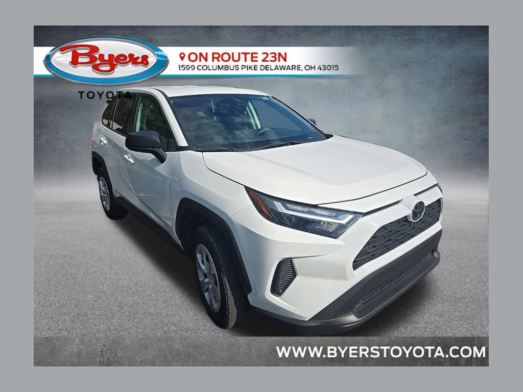 Used 2025 Toyota RAV4 LE AWD/4WD image 1