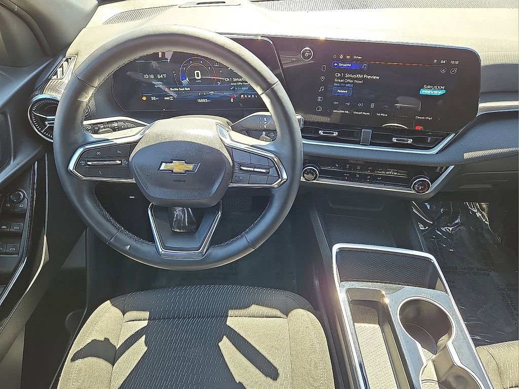 Used 2025 Chevrolet Equinox LT AWD/4WD image 16