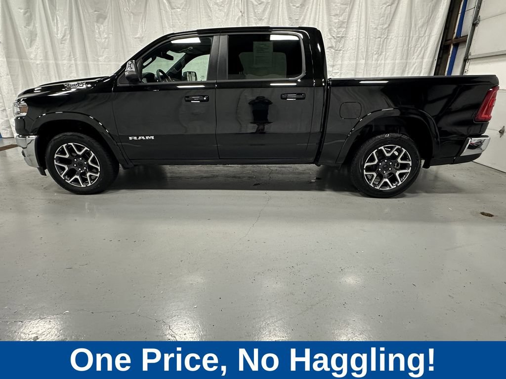 Used 2025 RAM 1500 Laramie AWD/4WD image 4