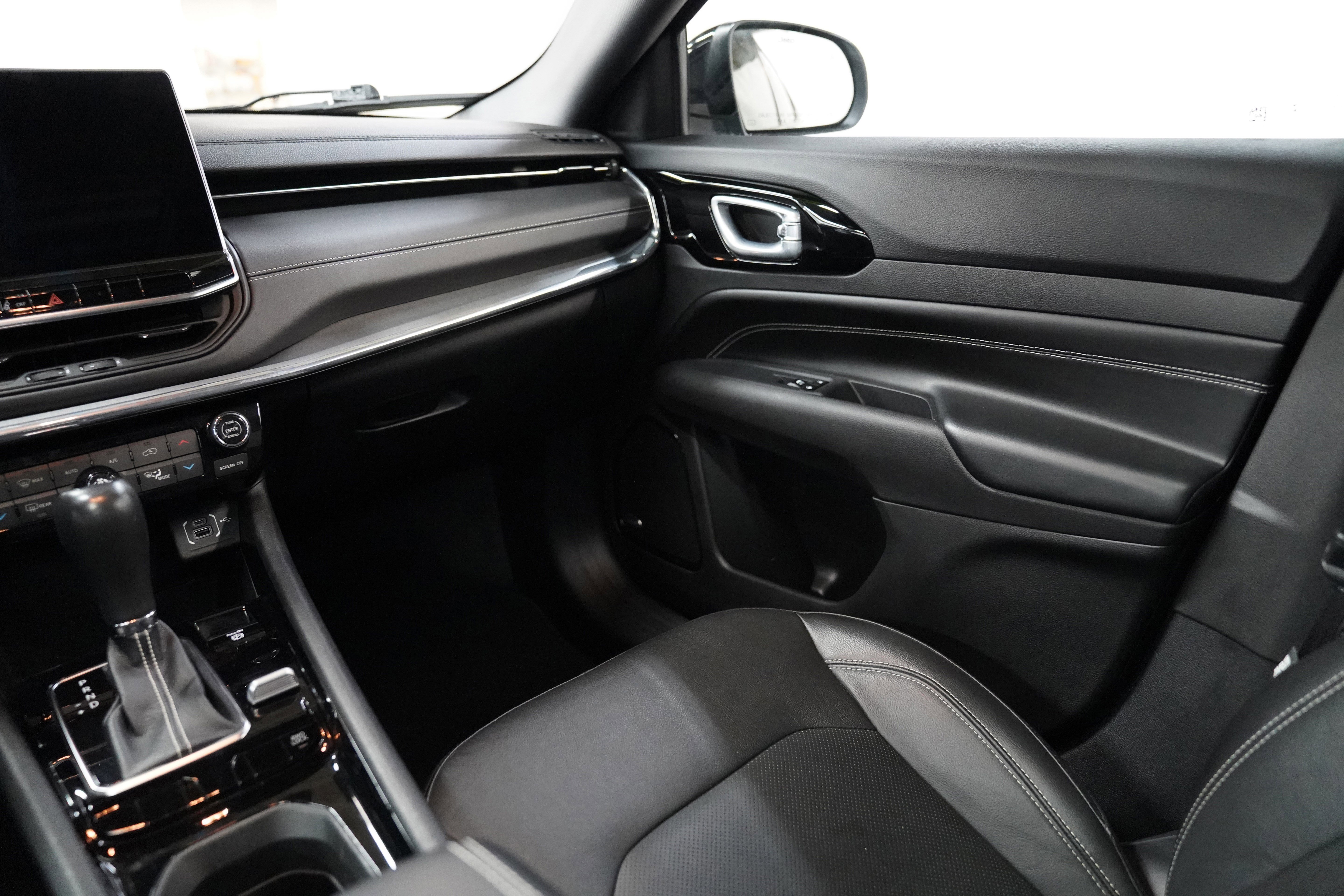 Used 2022 Jeep Compass High Altitude image 13