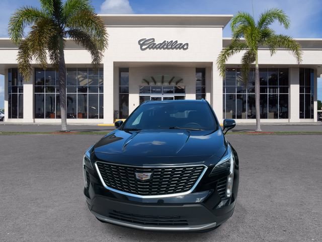 Certified 2023 Cadillac XT4 Premium Luxury w/ Enhanced Visibility Package image 4