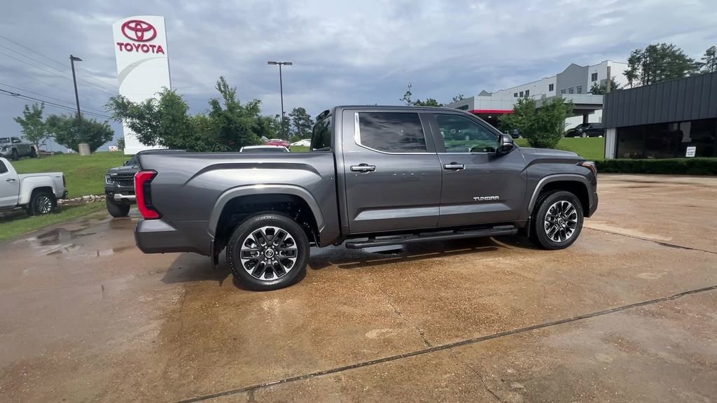 Used 2024 Toyota Tundra Limited AWD/4WD image 7