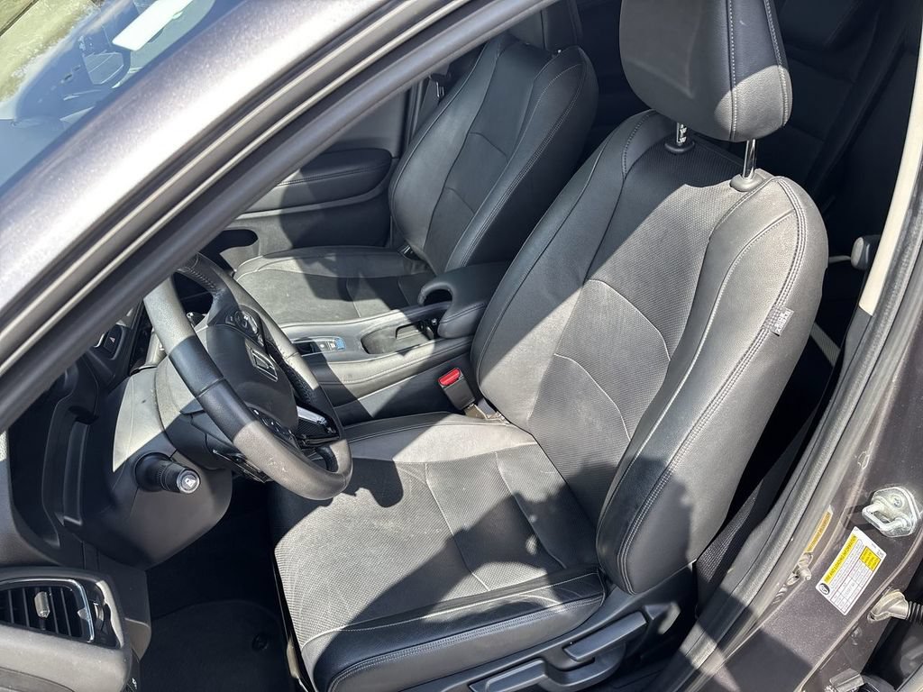 Used 2021 Honda HR-V EX-L image 23