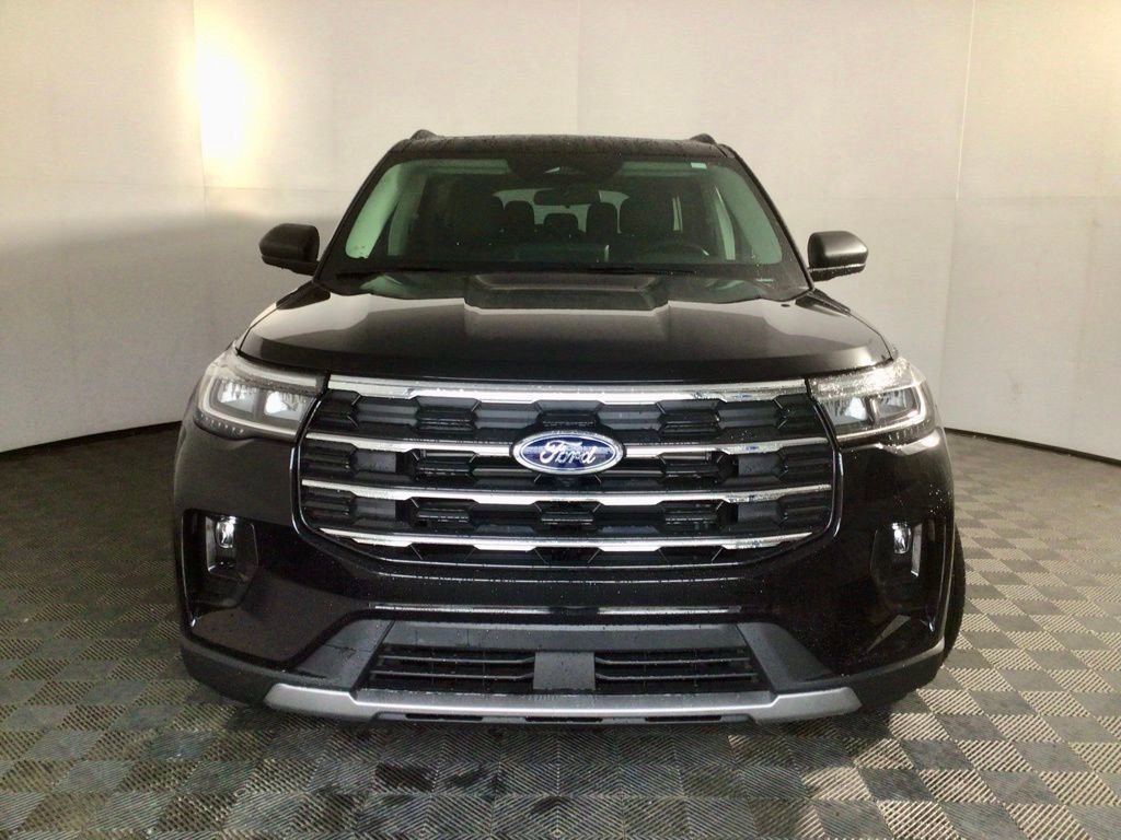 New 2026 Ford Explorer Active w/ Active Comfort Package image 5